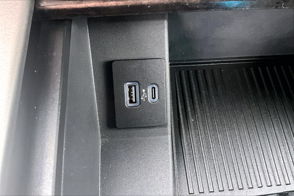 Used 2022 Ford F250 Lariat AWD/4WD image 32