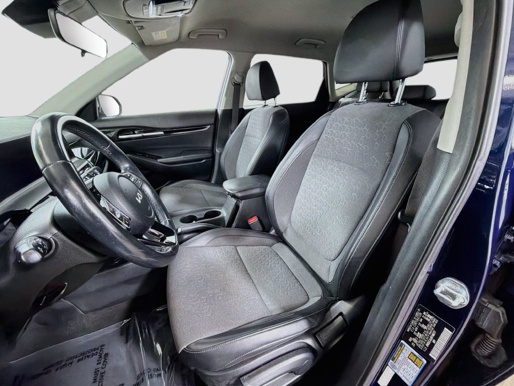 Used 2024 Kia Seltos S AWD/4WD image 22