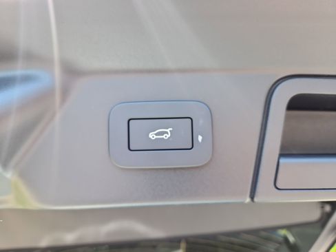 New 2026 Land Rover Range Rover Velar S image 14