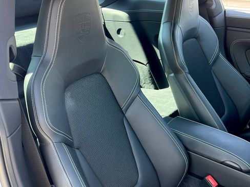 Certified 2022 Porsche 911 GT3 RWD image 18