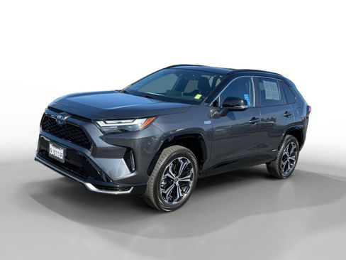Used 2023 Toyota RAV4 XSE w/ Weather Package AWD/4WD image 1