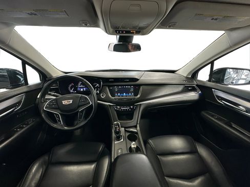 Used 2018 Cadillac XT5 Premium Luxury image 17