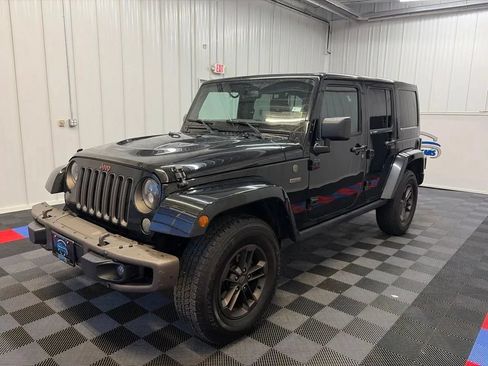 Used 2017 Jeep Wrangler Unlimited Sahara AWD/4WD image 6
