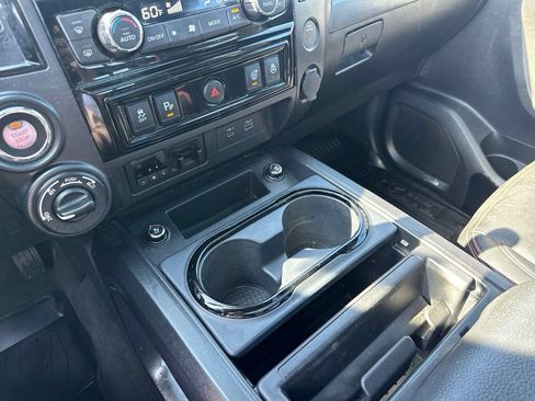 Used 2024 Nissan Titan PRO-4X w/ Pro-4x Convenience Package AWD/4WD image 29