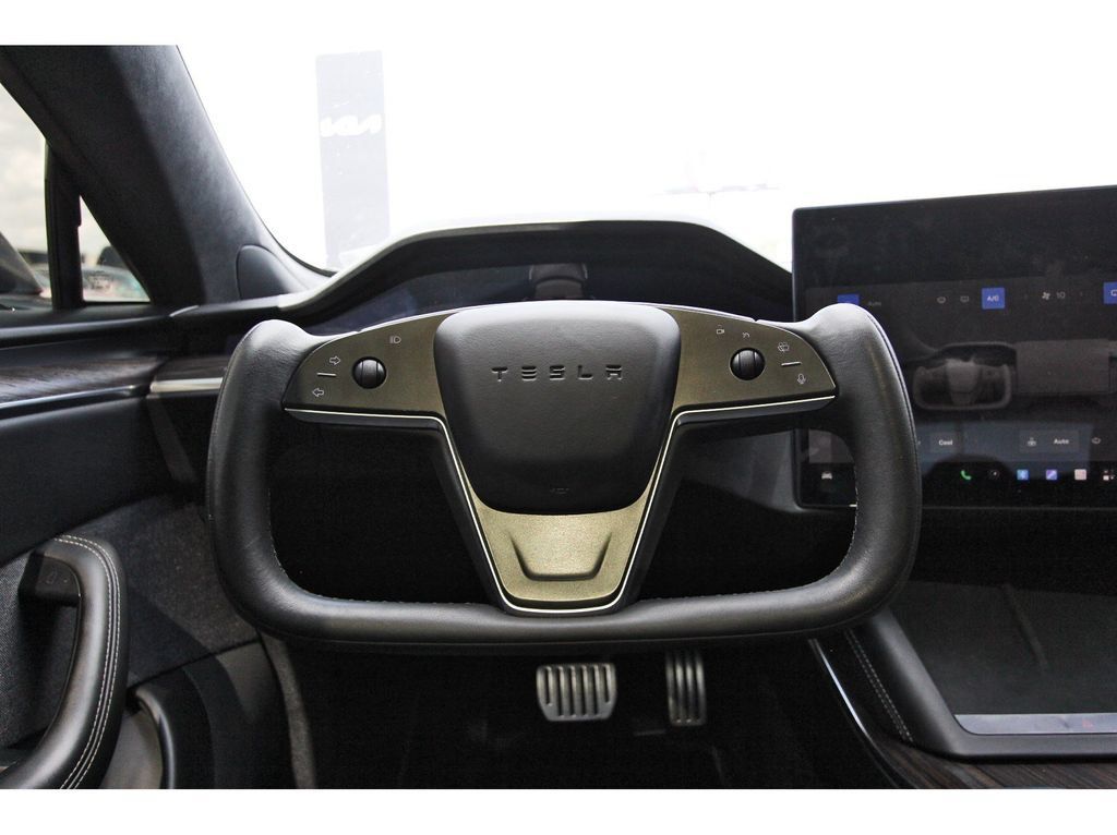 Used 2022 Tesla Model S AWD/4WD image 15