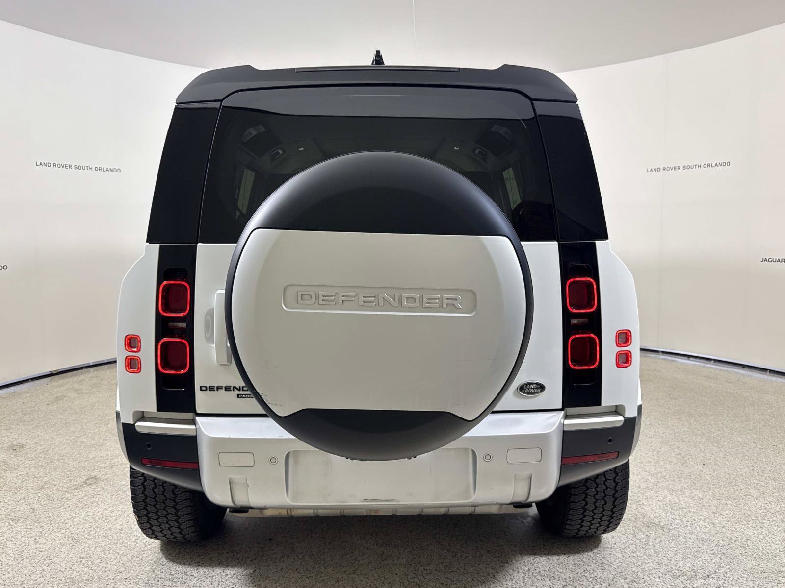 Used 2020 Land Rover Defender 110 SE AWD/4WD image 4