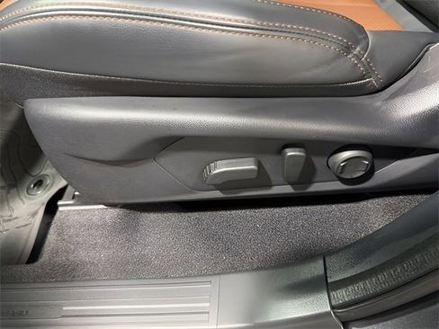 Used 2026 Subaru Forester Touring image 13