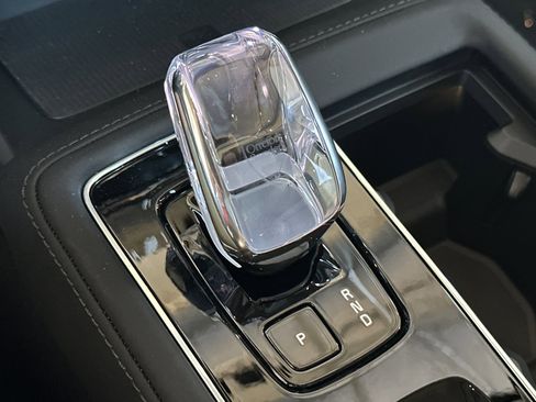 New 2025 Volvo XC90 B6 Ultra w/ Protection Package Premier image 21