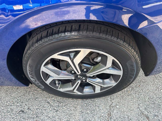 Used 2019 Kia Forte LXS FWD image 7
