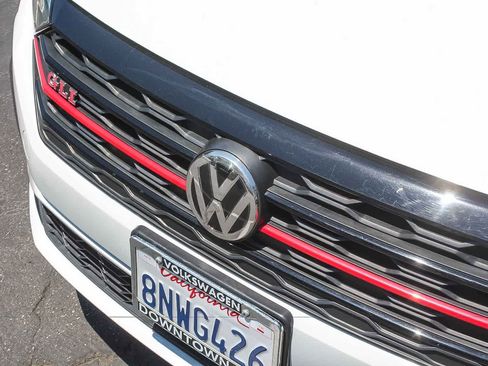 Used 2019 Volkswagen Jetta GLI FWD image 14