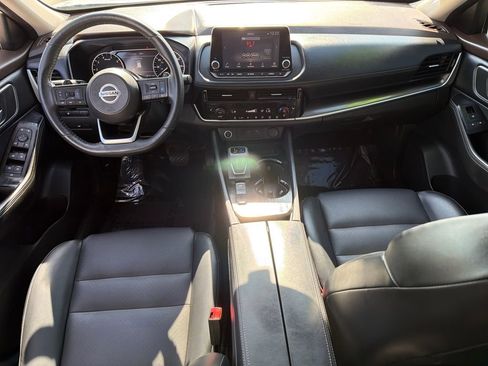 Used 2021 Nissan Rogue SV w/ Premium Package image 15