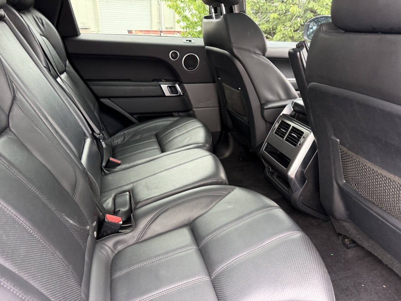Used 2016 Land Rover Range Rover Sport SE AWD/4WD image 15