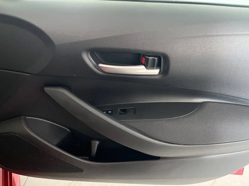 Used 2021 Toyota Corolla LE FWD image 54