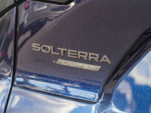 Used 2026 Subaru Solterra AWD/4WD image 8