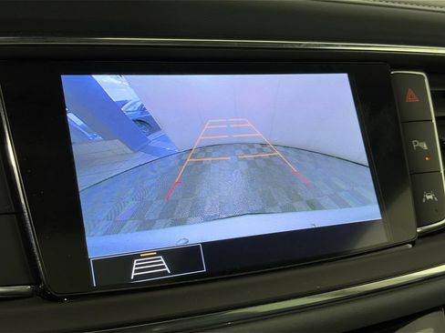 Used 2021 Buick Enclave Premium w/ Sun and Sites Package FWD image 20