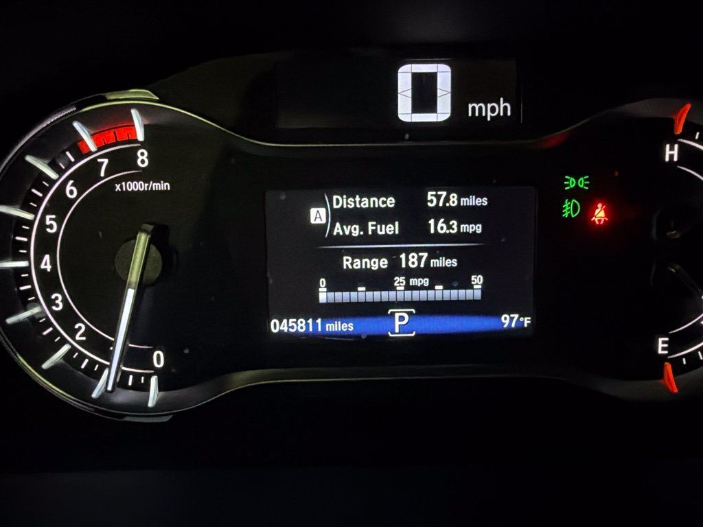 Used 2018 Honda Pilot Touring image 8