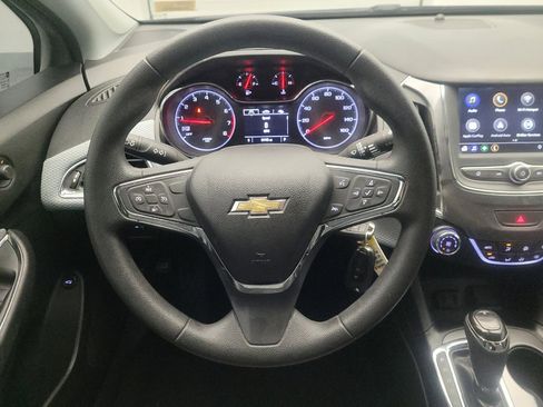 Used 2019 Chevrolet Cruze LT FWD image 22