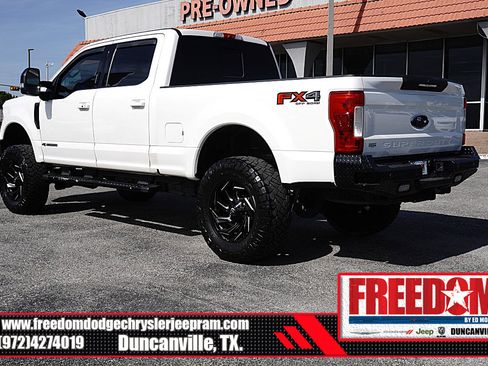Used 2019 Ford F250 Lariat w/ Lariat Ultimate Package AWD/4WD image 3