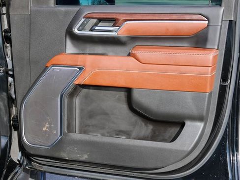 Used 2024 GMC Sierra 2500 Denali Ultimate image 18