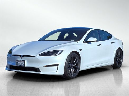 Used 2022 Tesla Model S image 8