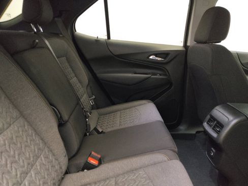 Used 2022 Chevrolet Equinox LT FWD image 19