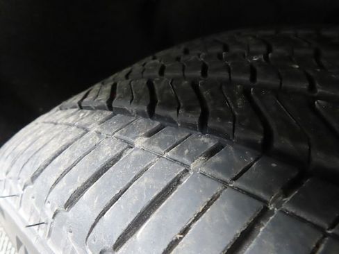 Used 2025 GMC Yukon Denali w/ Sun & Power Step Package AWD/4WD image 7