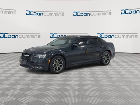 Used 2015 Chrysler 300 S w/ 300S Premium Group AWD/4WD image 4