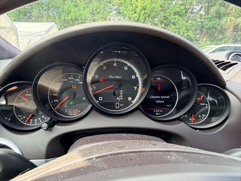 Used 2014 Porsche Cayenne Turbo AWD/4WD image 26