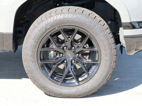 Used 2024 Lexus GX 550 w/ Accessory Package (2T) AWD/4WD image 11