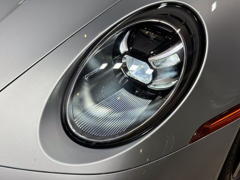 Certified 2021 Porsche 911 Carrera 4S AWD/4WD image 10