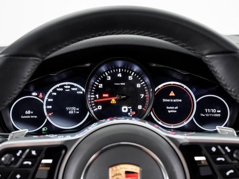 Used 2023 Porsche Cayenne image 16