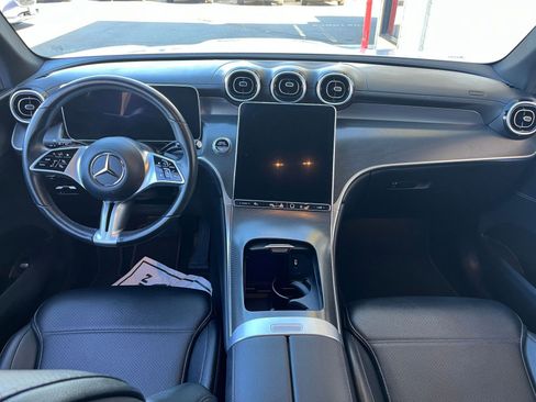 Used 2024 Mercedes-Benz GLC 300 image 33