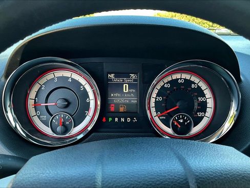 Used 2019 Dodge Grand Caravan GT FWD image 12