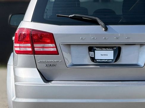 Used 2015 Dodge Journey American Value Package w/ Flexible Seating Group FWD image 13