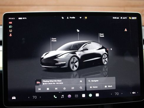 Used 2023 Tesla Model 3 Standard Range image 28