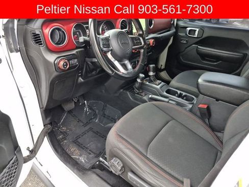 Used 2022 Jeep Gladiator Rubicon w/ Trailer Tow Package AWD/4WD image 19