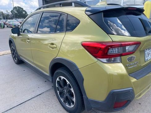 Used 2021 Subaru Crosstrek 2.0i Premium w/ Moonroof Package AWD/4WD image 10