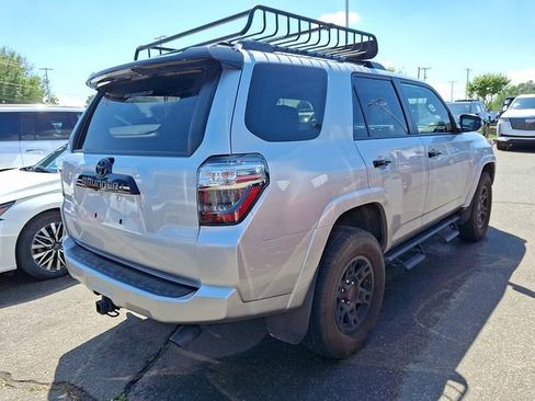 Used 2021 Toyota 4Runner Venture AWD/4WD image 4