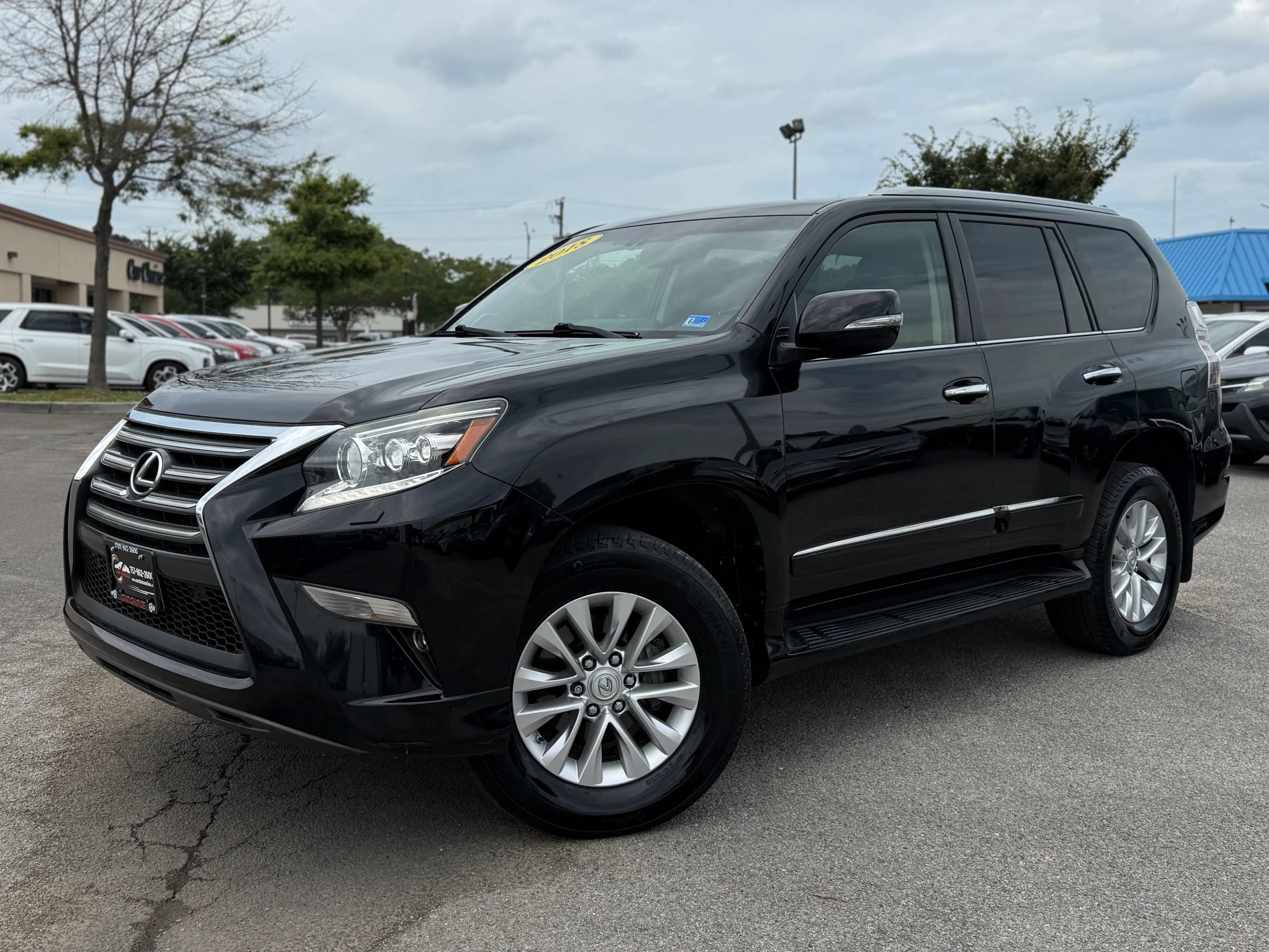 Used 2018 Lexus GX 460 Premium w/ Premium Package AWD/4WD image 2