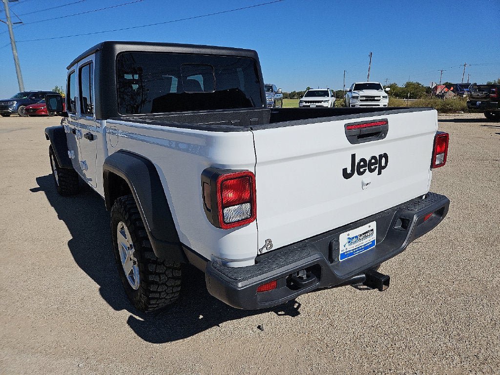Used 2023 Jeep Gladiator Sport AWD/4WD image 5