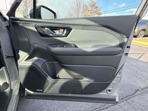 Used 2025 Subaru Forester Limited w/ Popular Package image 8