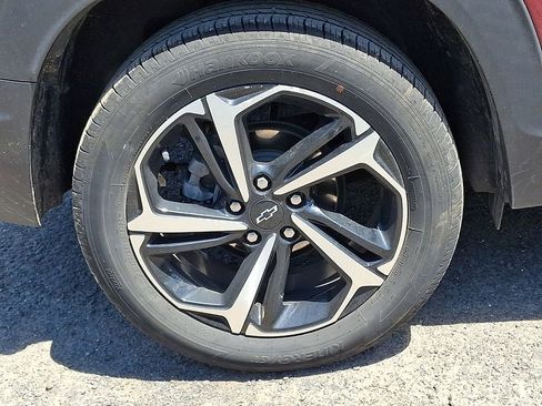 Used 2023 Chevrolet TrailBlazer RS AWD/4WD image 34