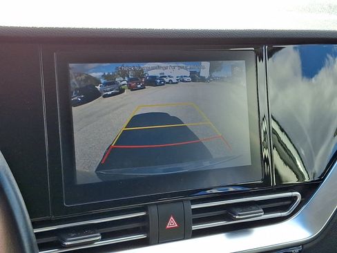 Certified 2022 Kia Niro LXS image 17