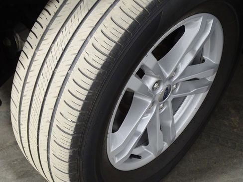 Used 2021 Ford Explorer XLT w/ Equipment Group 202A image 41