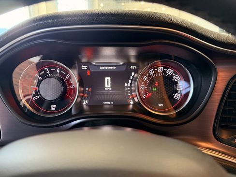 Used 2018 Dodge Challenger SXT image 12