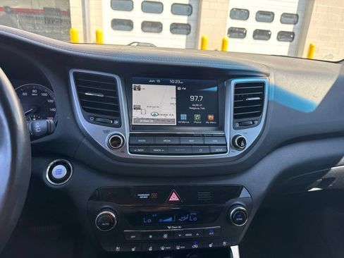 Used 2018 Hyundai Tucson Limited w/ Ultimate Package 02 AWD/4WD image 10