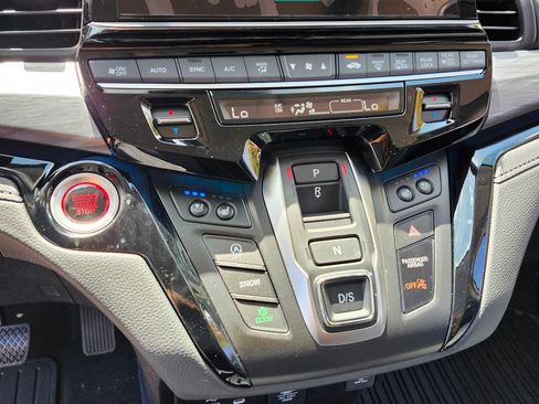 New 2026 Honda Odyssey Elite image 20