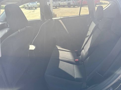 Used 2014 Toyota RAV4 LE FWD image 9