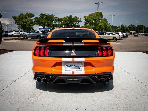 Used 2021 Ford Mustang Shelby GT500 w/ Technology Package RWD image 9