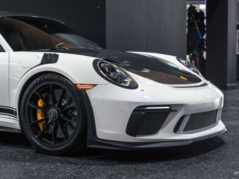 Used 2019 Porsche 911 GT3 RS image 5